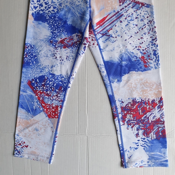 Calvin Klein Performance High Waist Cropped Tight Leggings in Red,White,Blue  MD - Picture 9 of 16